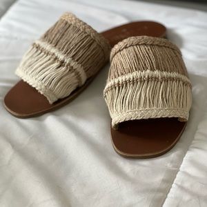 Jute slides by Coconuts by Matisse